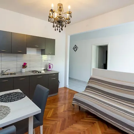 Apartments Zmika Primosten Room photo