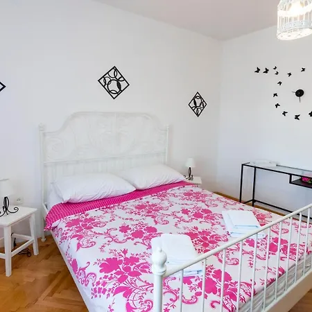 Apartments Zmika Primosten Exterior photo