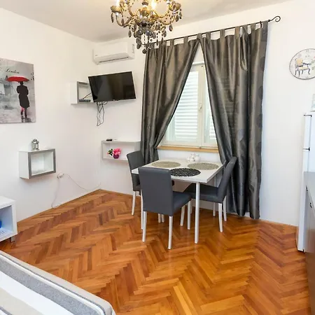 Apartments Zmika Primosten Exterior photo