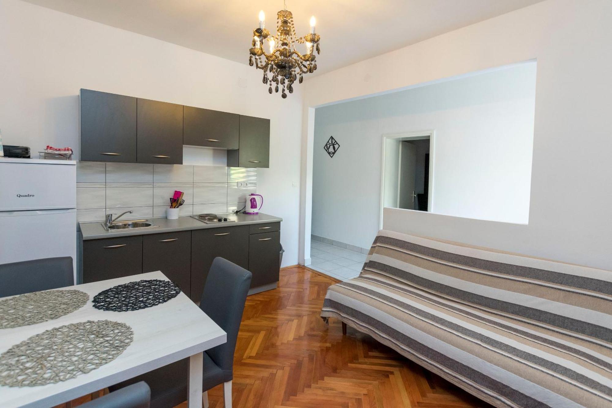 Apartment Zmika *