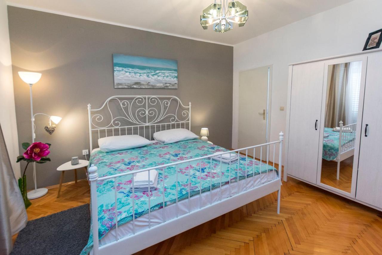 Apartment Zmika *