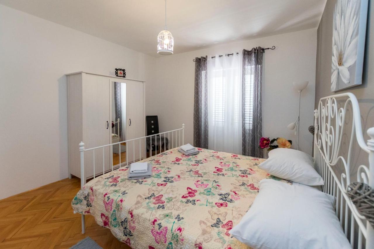 Apartment Zmika